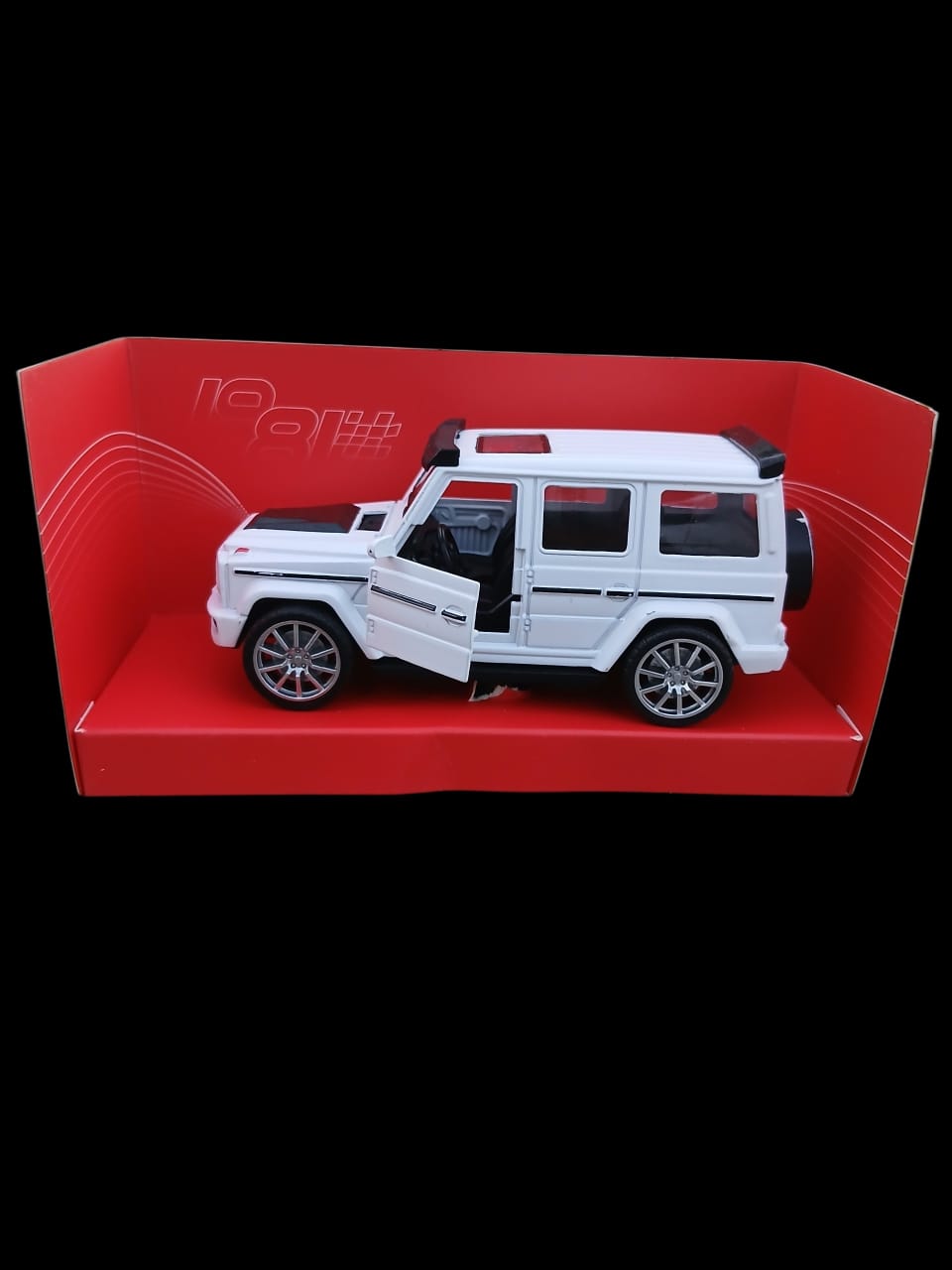 White G-Wagon Die Cast Metal Car Toy 1:32 Scale – Luxury Pull Back SUV with Open Doors & Realistic Design